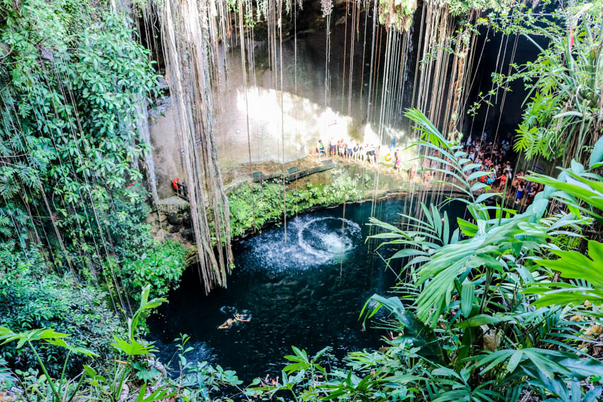 cenote-mexico