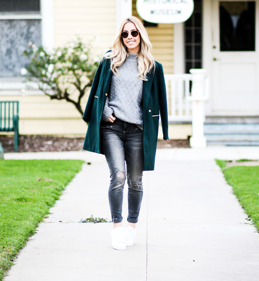 2 ways to wear an oversized sweater